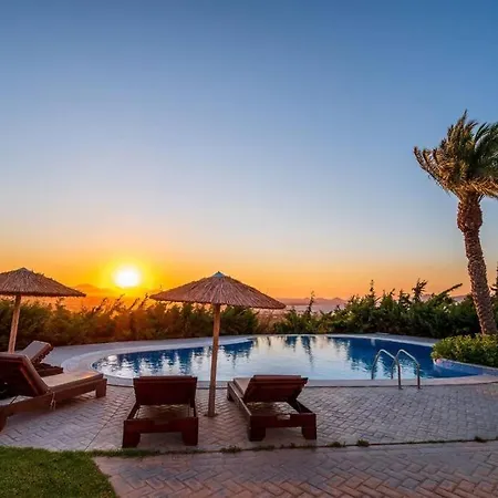 Breathtaking View Guesthouse2 Апартаменты