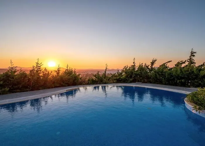 Breathtaking View Guesthouse2 *