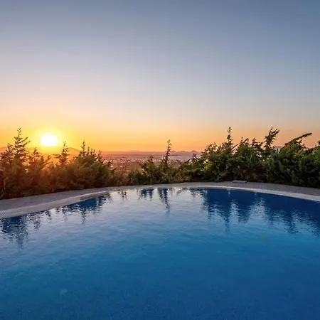 Breathtaking View Guesthouse2 *